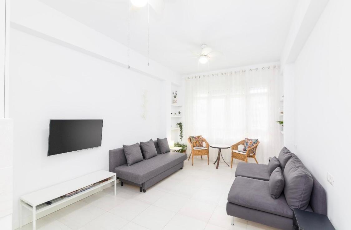 Suite Homes Santa Lucia Málaga Extérieur photo